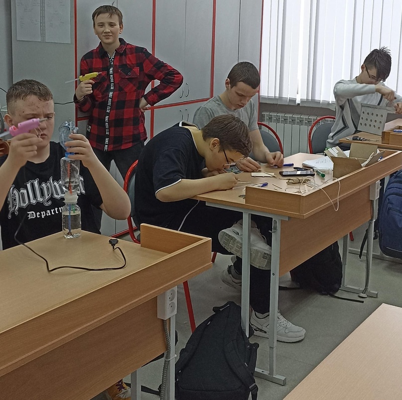 "Физика вокруг нас" "Физика вокруг нас".